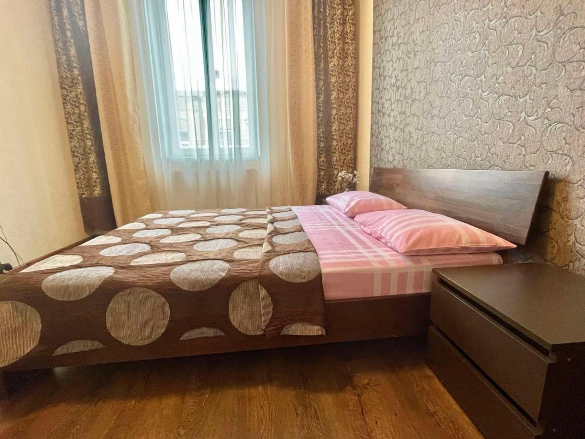 Крехівська 5,Апартаменти В Центрі, Дві Спальні Lvov Exteriér fotografie